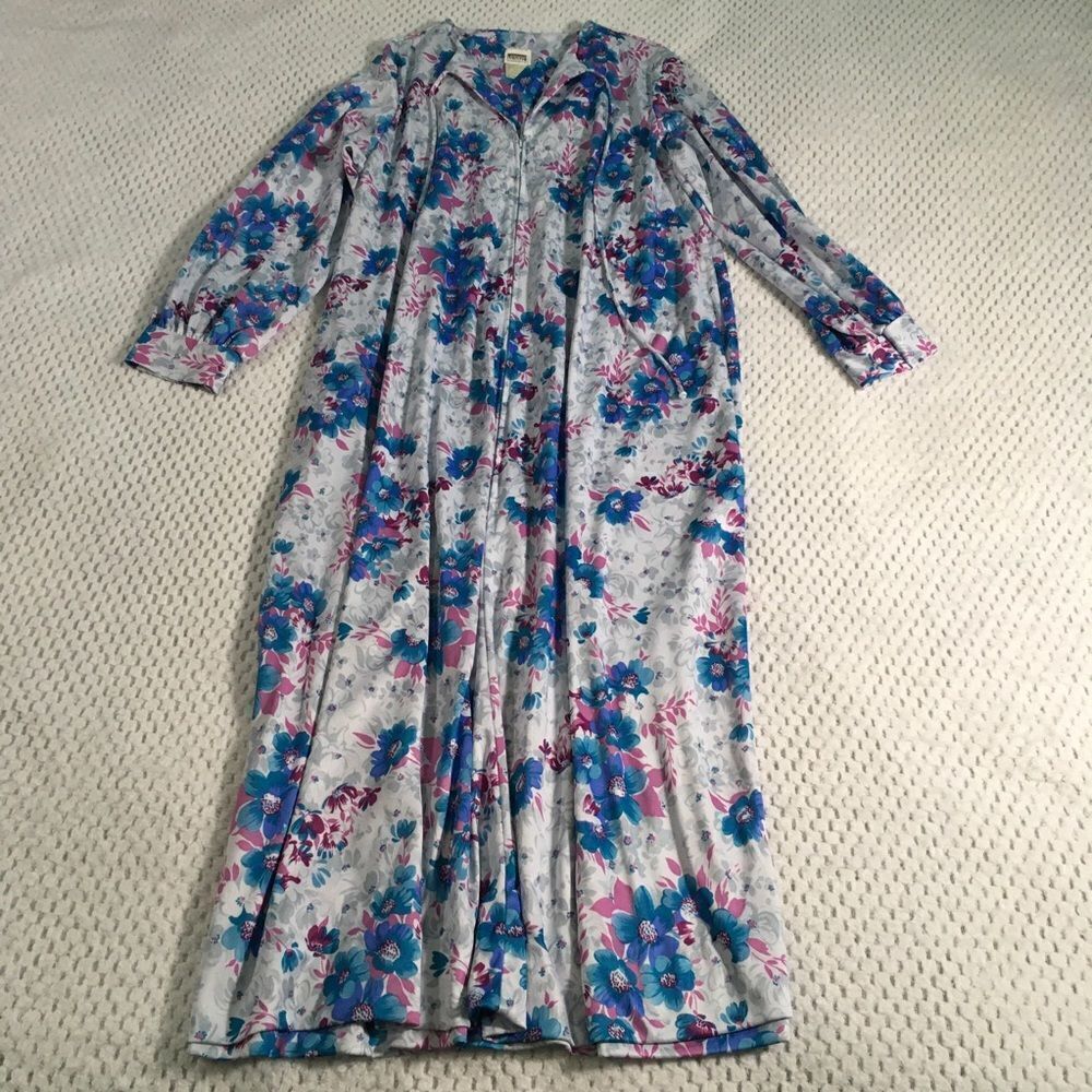 Montgomery Ward Gown Size Medium White Pink Blue Floral Vintage